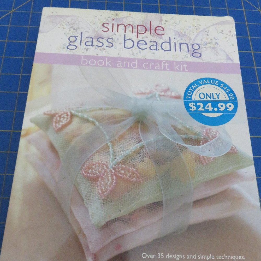 Simple Glass Beading Book & Craft Kit  - 35 designs  - 1800 beads - New